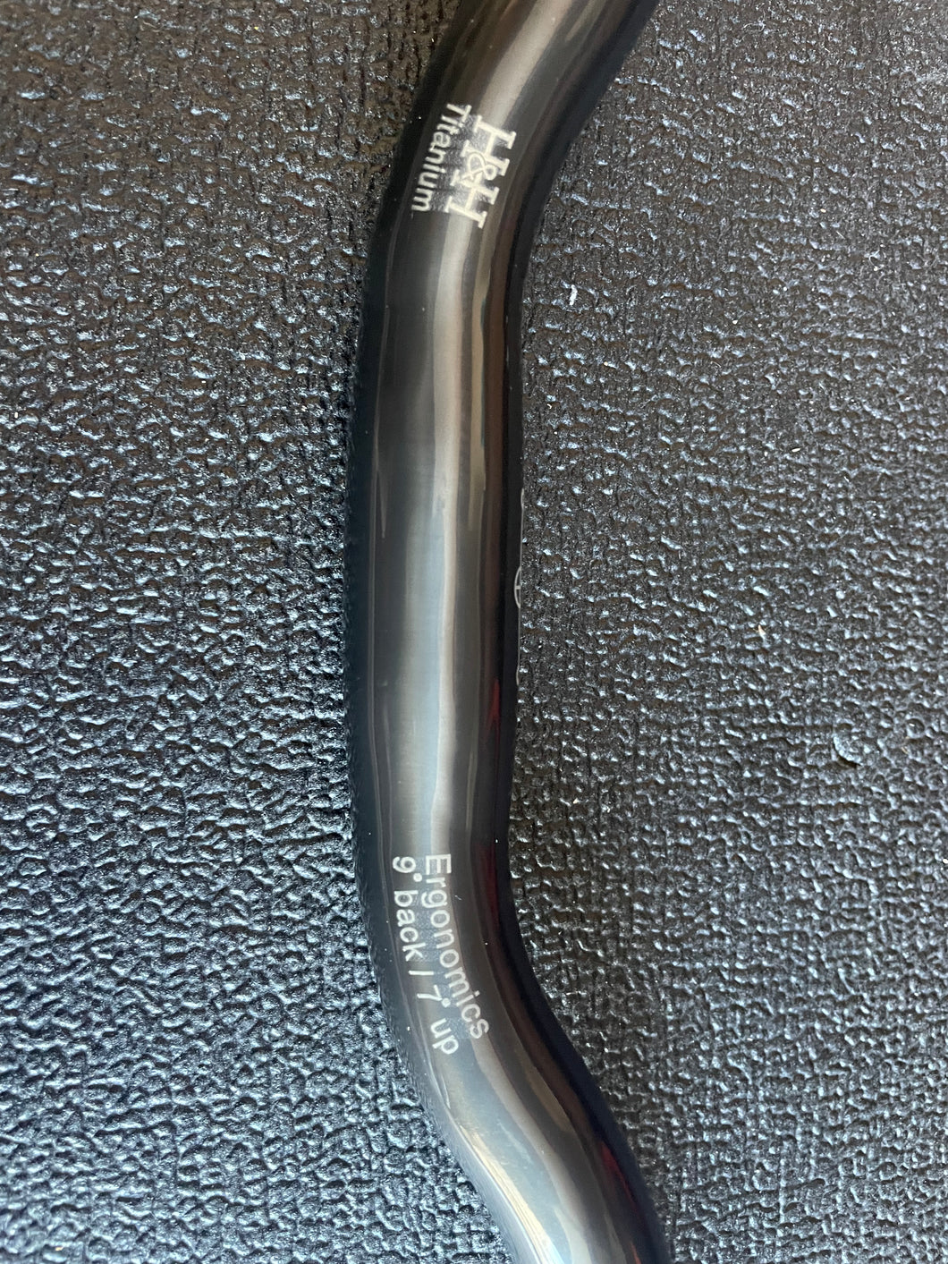 H&H Titanium low rise handle bar