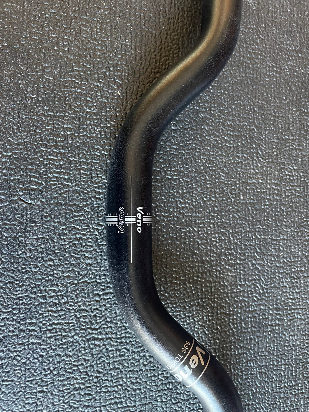 Veno low rise M bar (Japan)